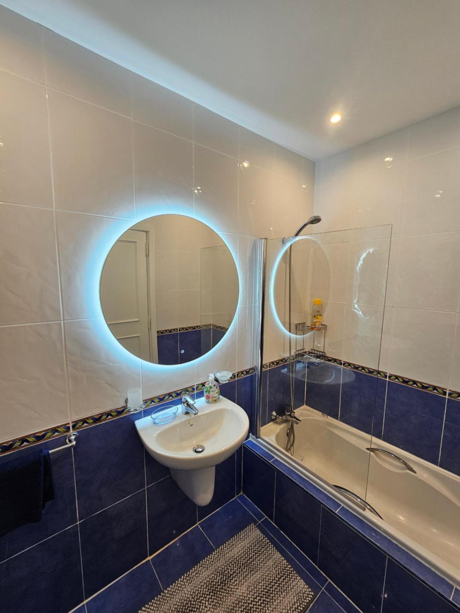 3 Bedroom In Prime Location 5m Away From Appartement *
